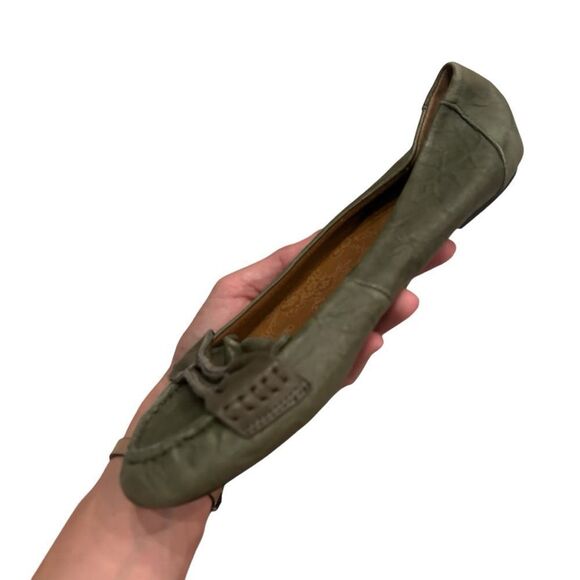 Born BOC green ruffle detail flats size 9 - Picture 4 of 8